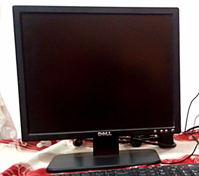 computer in multan full 14000& LCD 18 inch Dell 4000 core2do 3