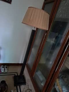 floor wooden lamp in good conditon