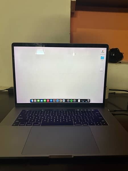 Macbook pro clearance 2017 graphics card