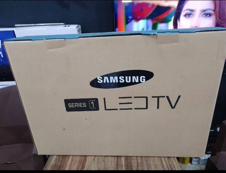 24" inches full Hd led tv brand new 7