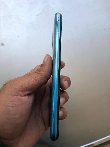 Realme C25 Y 1