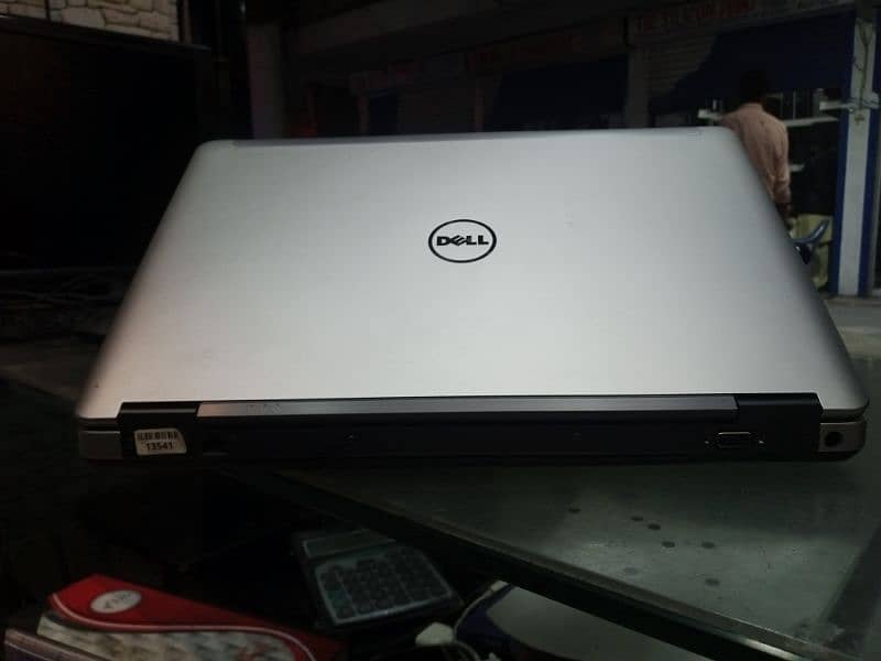 Dell Latitude E6540 Core I7 4th Gen 1