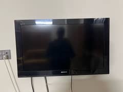 Sony Bravia 32 inches LCD in absolutely perfect condition.