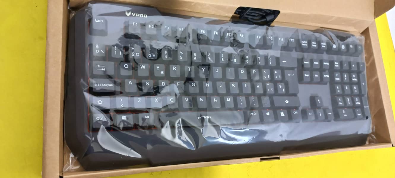 Mechanical Gaming Keyboard Anti-Ghosting, Yellow Switches, Non RGB 6