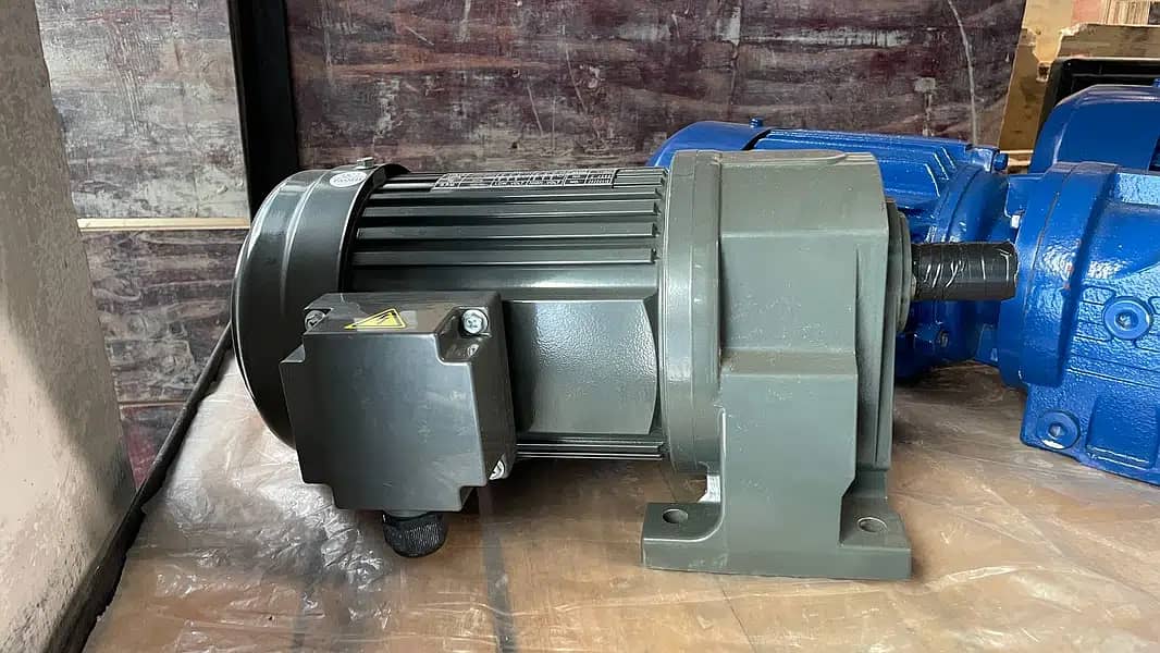 Brand new gear motors in stock |Motors| Small & Medium Reduction Motor 7