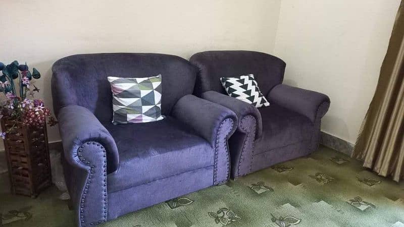 5 Seater Luxurious Sofa 3