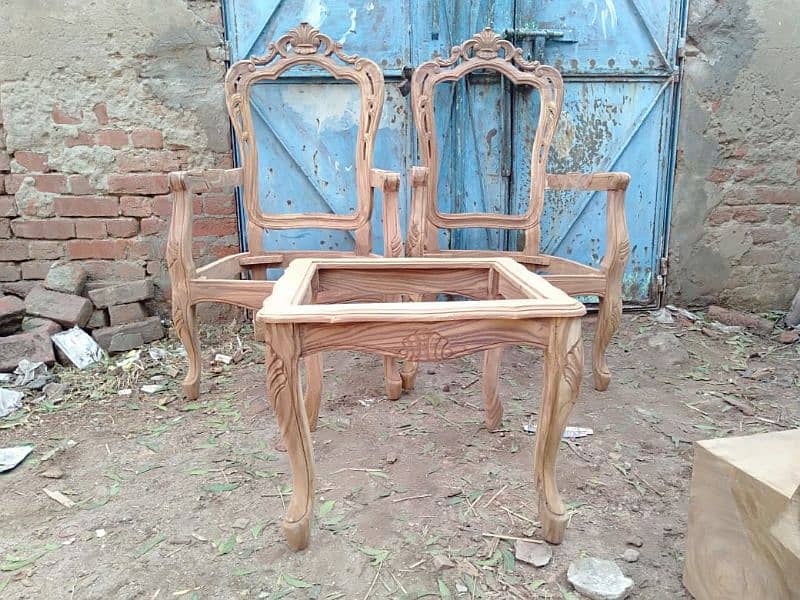Best quality wooden chairs available on Taqi furniture 14