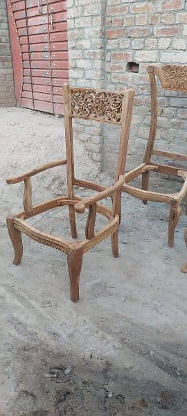 Best quality wooden chairs available on Taqi furniture 19