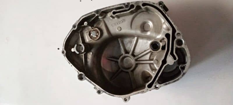 suzuki 150 clutch cover 2