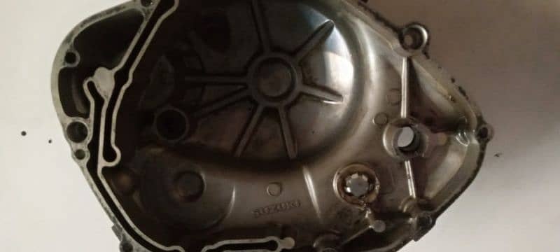 suzuki 150 clutch cover 3