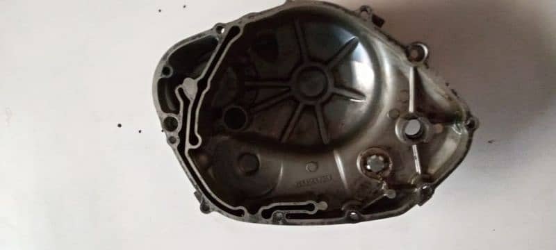 suzuki 150 clutch cover 7