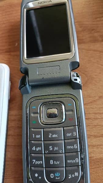 Nokia 6267 Flip Phone For Sale 3