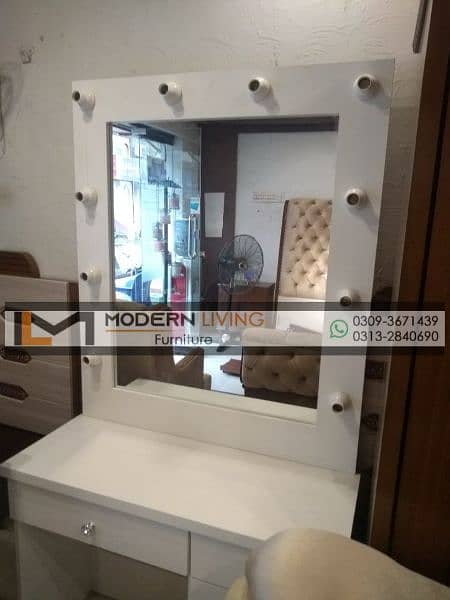 Stylish vanity dressing table with lights 2