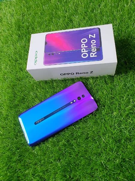 Oppo F15 8Gb 256Gb ,OPPO Reno Z  8/256Gb ( Display Fingerprint ) 10/10 10