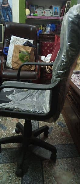 An amazing office chair 2