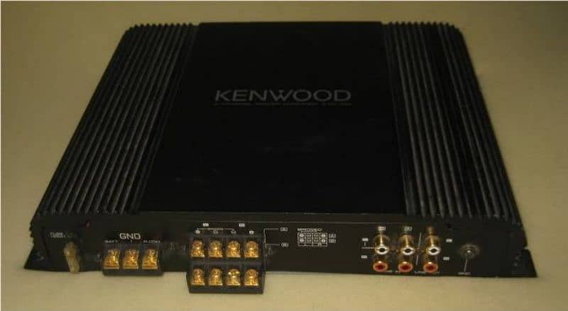 kenwood 4 Chanel amplifier original (kac-742) 0