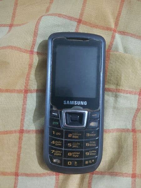 SAMSUNG 3212i mobile 0321-7592998 1