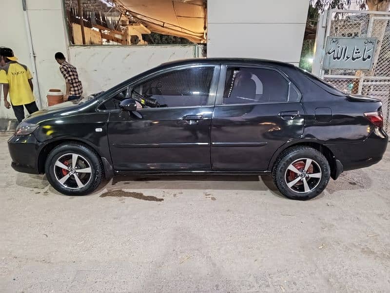 Honda City 2006 good condition family used car 3