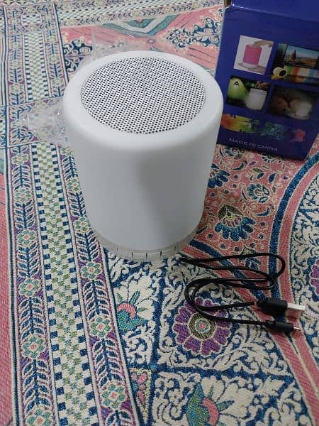 Wireless Bluetooth Touch Lamp Portable Stereo Bass Speaker 4