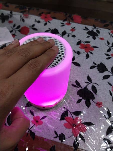 Wireless Bluetooth Touch Lamp Portable Stereo Bass Speaker 7