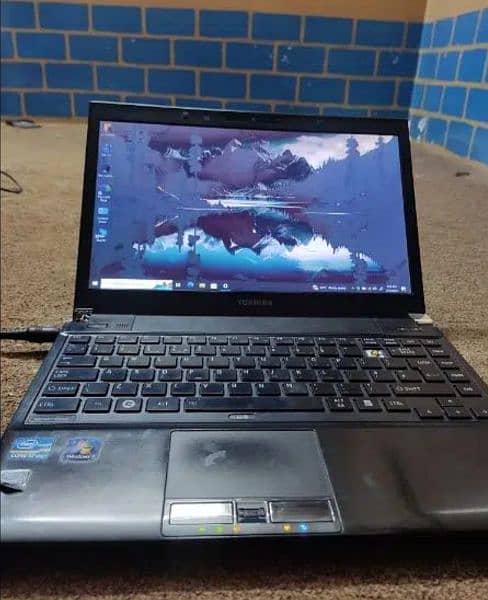 laptop i7 vpro, 8 gb ram, 128gb ssd, 2.70 2 processor 1