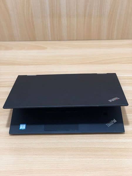 x1 yoga i7 7th gen 16gb Ram 512 gb ssd 2