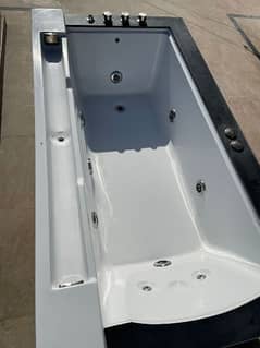 Imported Jacuzzi Bath Tub 0