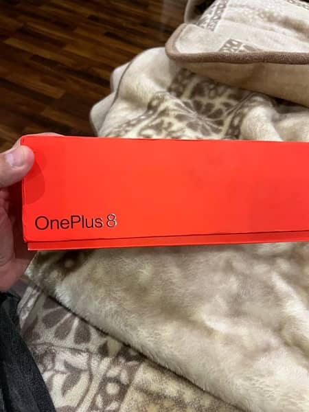 One Plus 8 Official pta approved with United warranty 10/10 Dual Sim 4