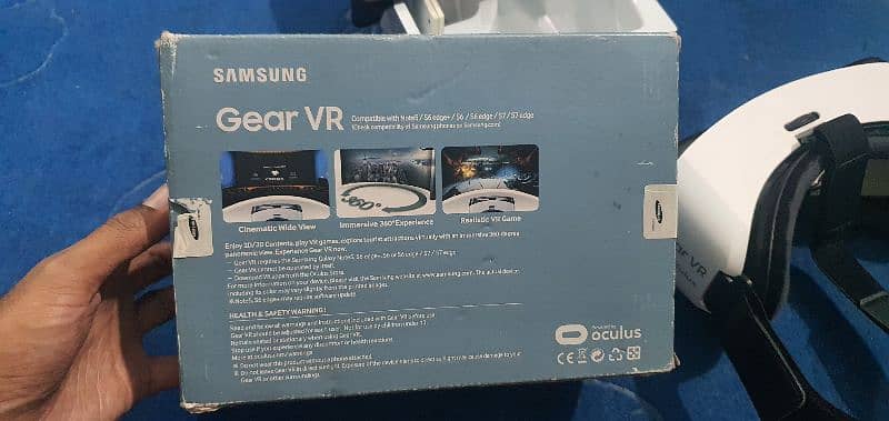 Samsung Gear VR by Oculus 3