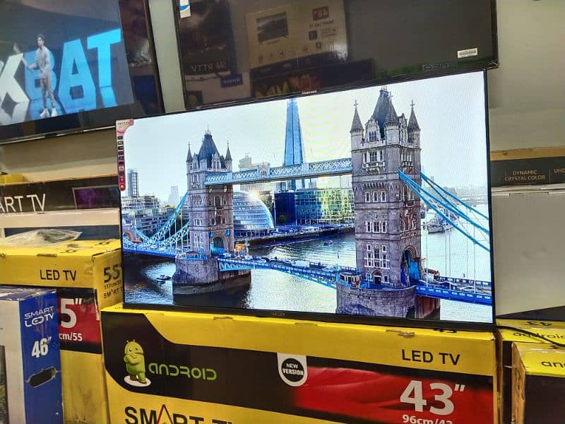 NEW SAMSUNG 75 INCHES SMART LED TV CRYSTAL DISPLAY 2024 4