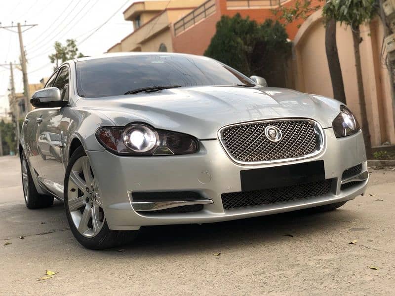 RENT A CAR | b6 bullet proof | Rent a car Services in Karachi 1