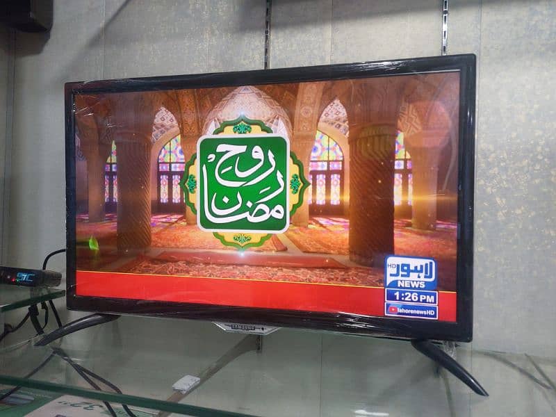 30 INCH Q LED TV SAMSUNG 4K UHD IPS DISPLAY 3 YEAR WARaNTY 03221257237 0