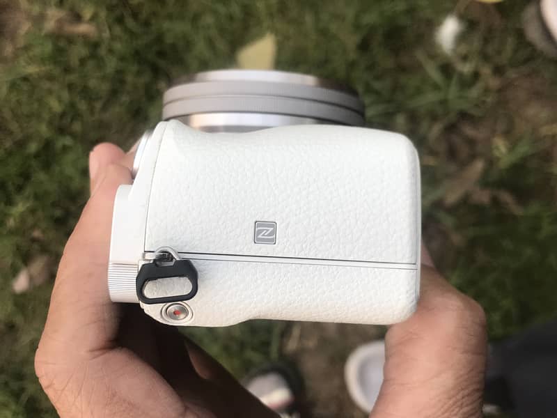 a6000 sony With kit lense camera Special edition White 5