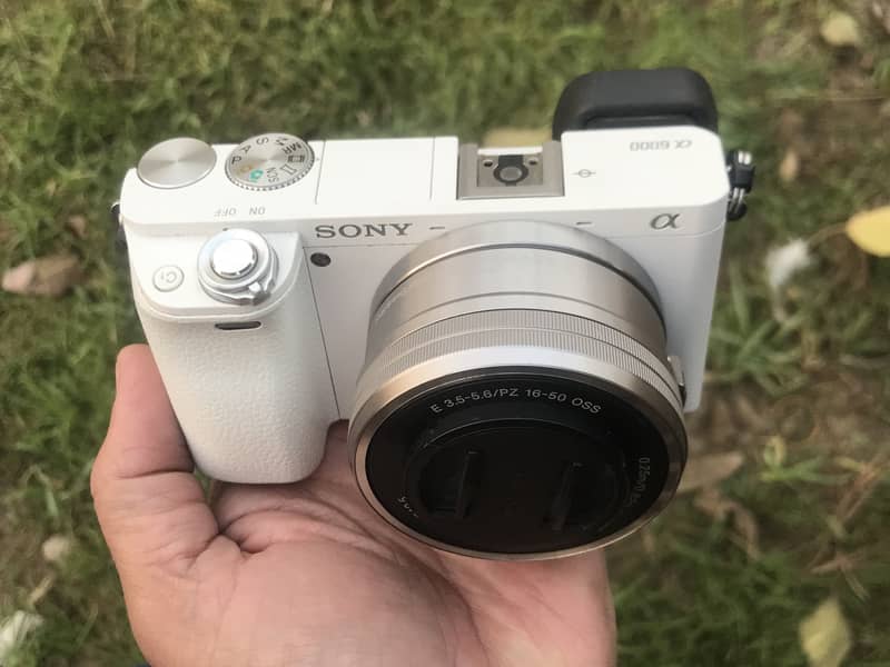 a6000 sony With kit lense camera Special edition White 7