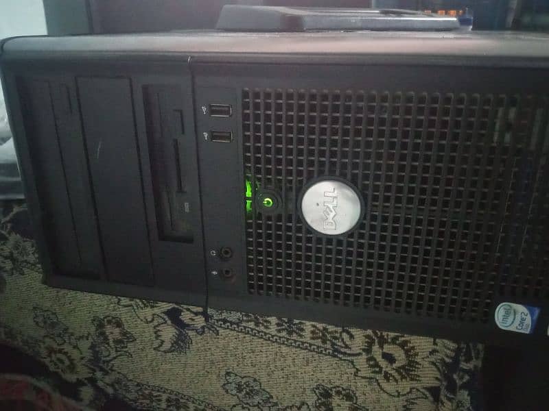 DELL branded Tower C2Duo 2gb 160gb. 0312810637 4