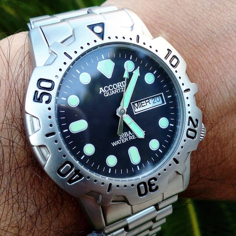 Accord Brand New Steel Diver Watch 0