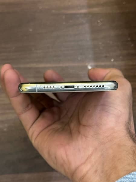 Iphone xs max non pta factory unlock 7