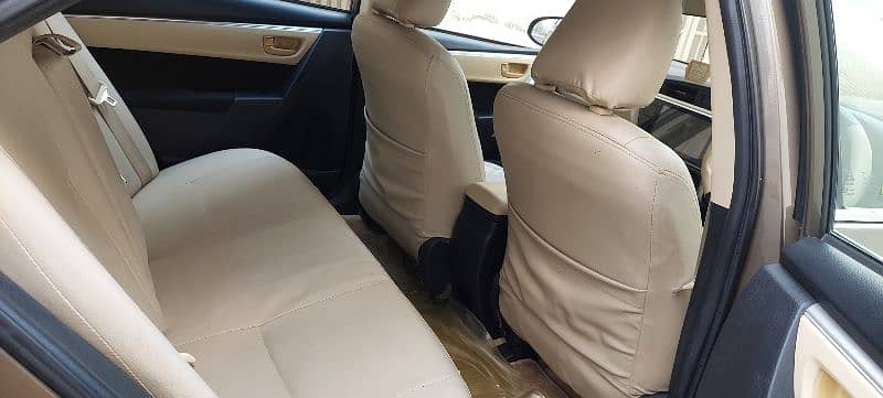Toyota Corolla Gli 2018 lush condition 17