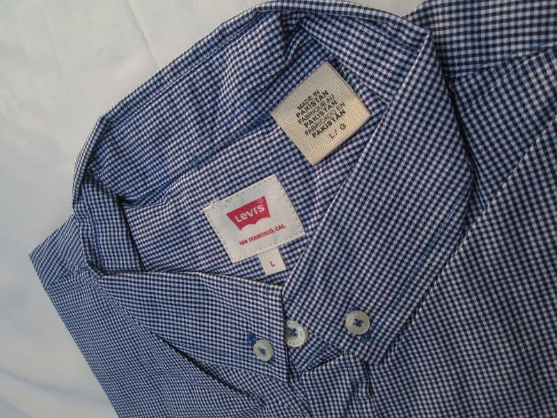 100% original Brand new Levi's Formal Shirts 12