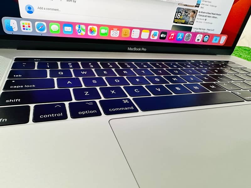 Apple macbook pro 2019  Gray Core i7 1