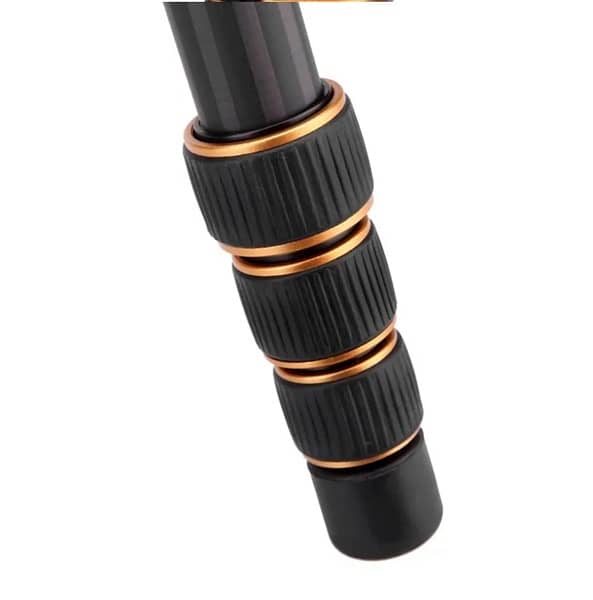 Carbon Fiber Professional Tripod and Monopod 2