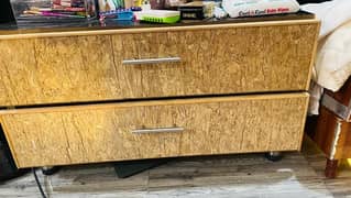 dressing table with 2 drawers