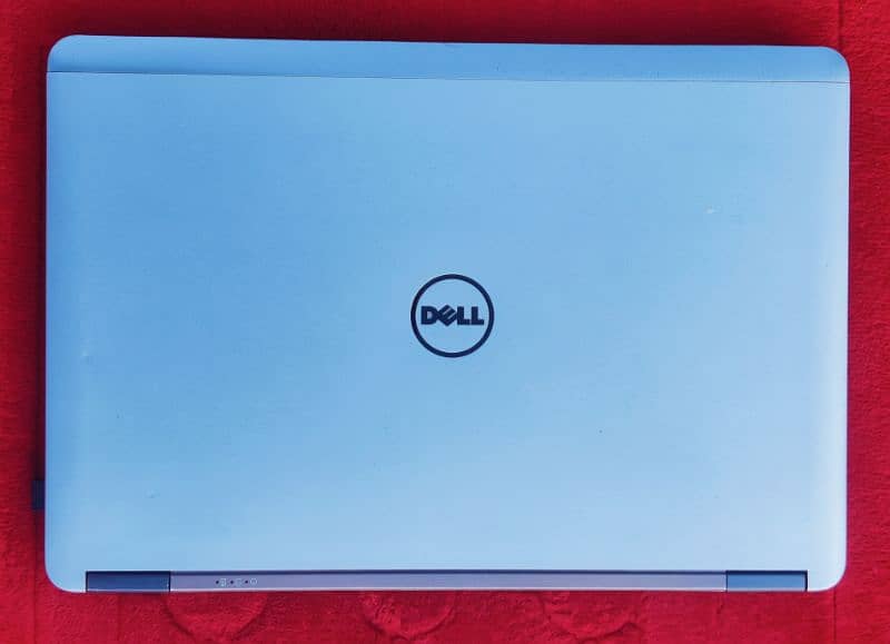 Dell Latitude 7440 Laptop i5 4th Generation 5