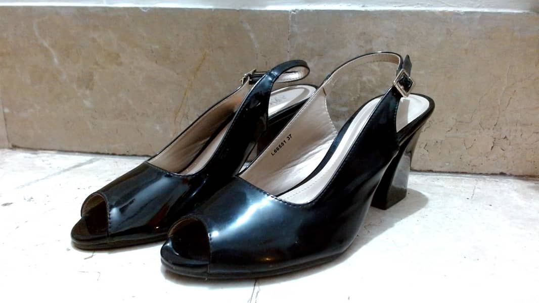 Black Heels For Ladies 1
