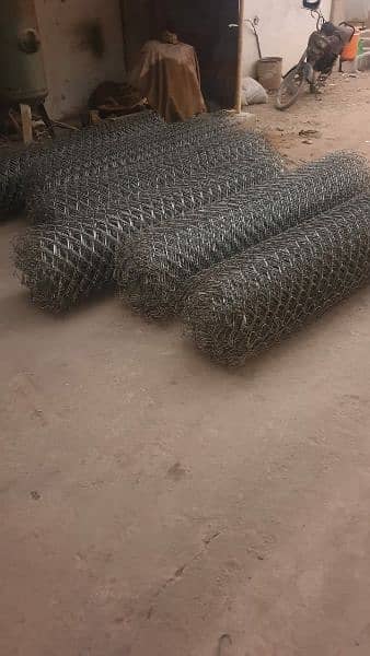 Razor Wire / Chain Link Fence / Barbed Wire Mesh / Powder Coating 7