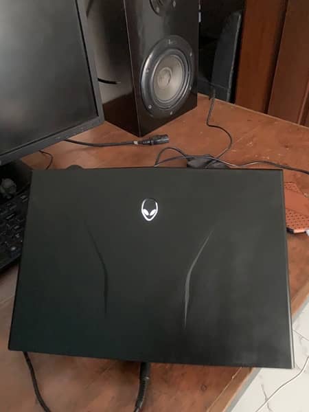 Dell Alienware M14x R2 i5 3rd generation gaming laptop. 7