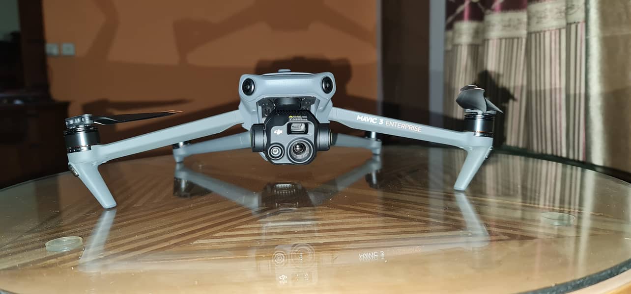 Nearly new- DJI MAVIC 3T ENTERPRISE (fly more combo, Thermal Camera) 5