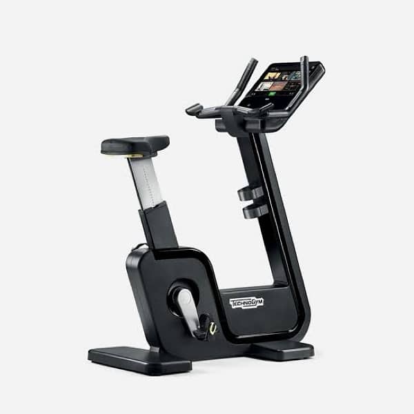 Technogym artis run series italy slightly used 3