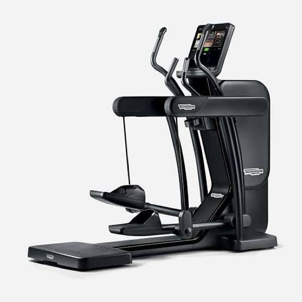 Technogym artis run series italy slightly used 8