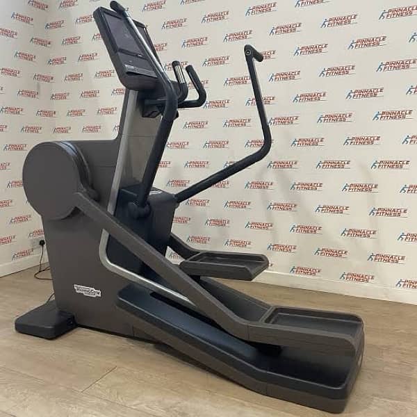 Technogym artis run series italy slightly used 10